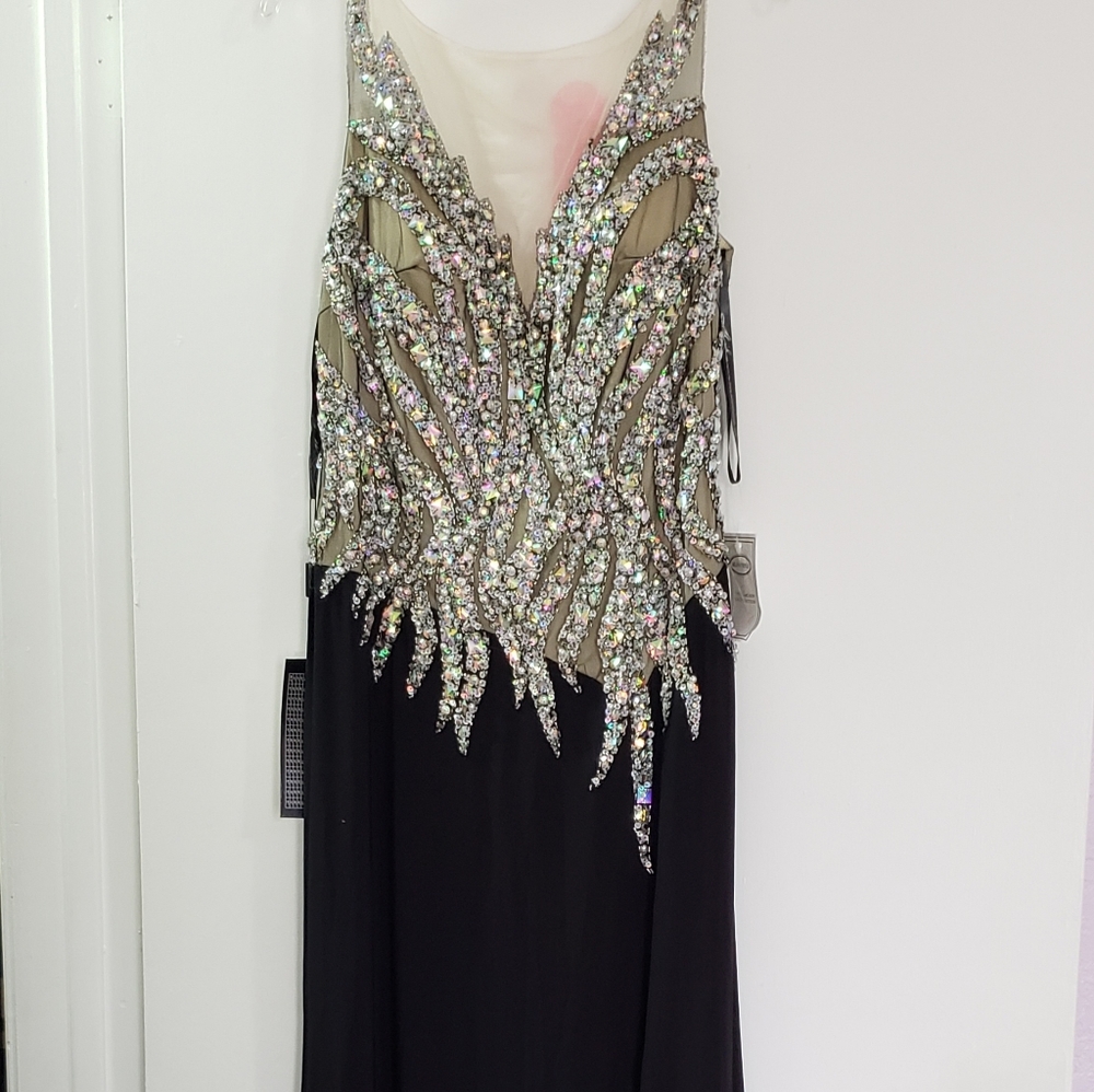 Gown dress